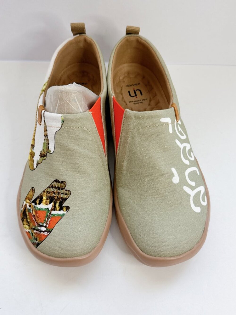 Men’s Size 7.5 UIN Chang Thai Canvas Slip-On Shoes